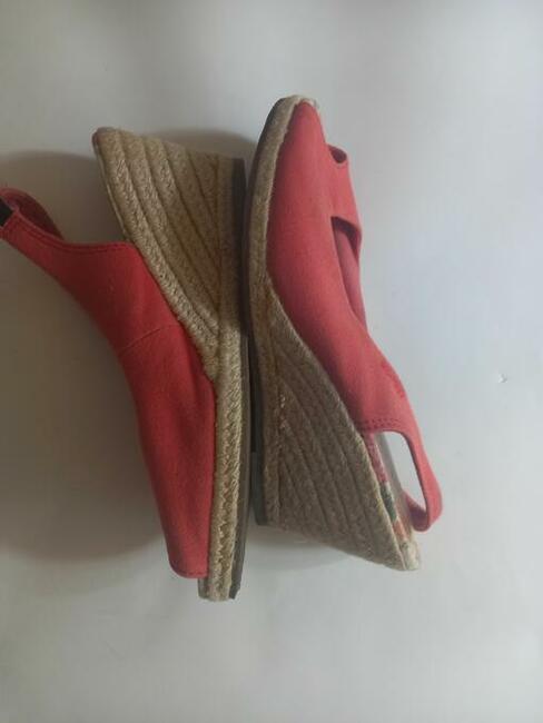 Espadryle, sandały na klinowym obcasie. Esprit R.37