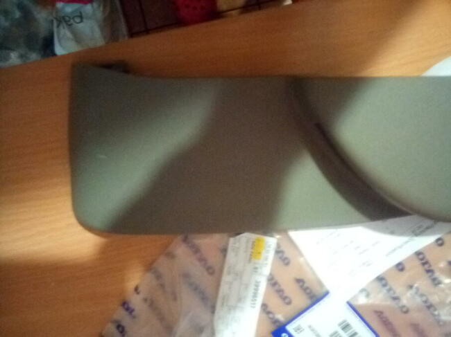 Volvo S60 oslona fotela pasazera BEZOWA!