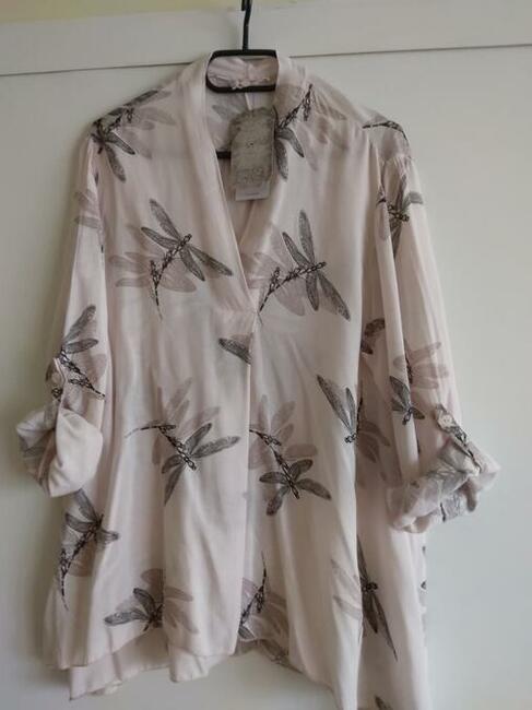 Ubrania damskie różny asortyment i buty