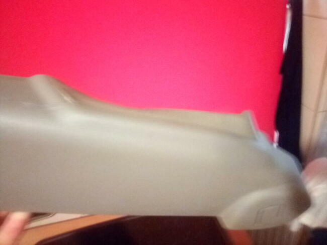 Volvo S60 oslona fotela kierowcy ster. el. BEZOWA