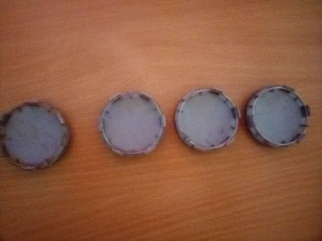 Volvo S60 kapsle na felgi NOWE!!