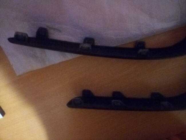 Volvo S60 rok 2006 listwy zderzaka TYŁ!! czarne stan bdb