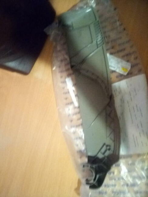 Volvo S60 oslona fotela pasazera BEZOWA!