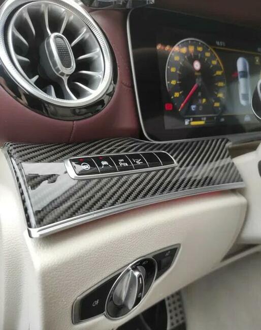 Na sprzedaż Mercedes Benz CLS 400d 4Matic z 2018 roku.