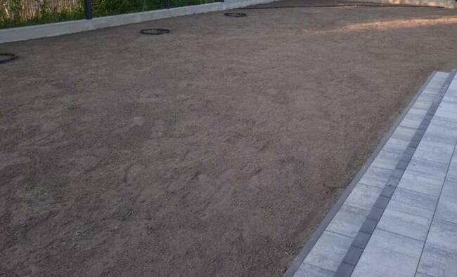 Zakładanie trawnika siew trawy mikrokoniczyna KURÓW