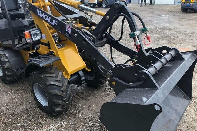 Ładowarka przegubowa WOLF MINI 750