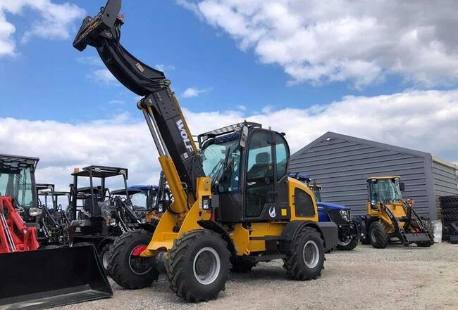 Ładowarka teleskopowa z kabiną, fabrycznie nowa WOLF 816T