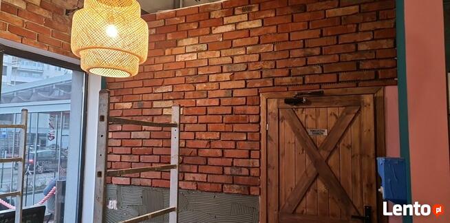 Płytka z cegły rozbiórkowej