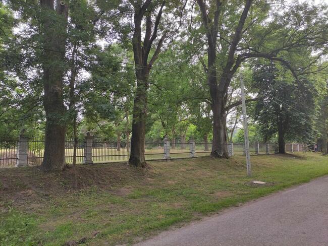 Sprzedam działkę pod dom w Oblesie