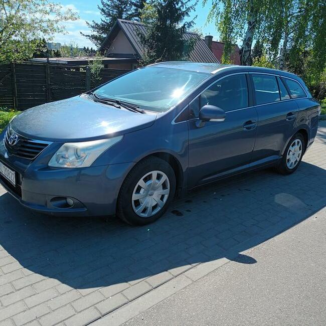 Toyota Avensis T27 2009r