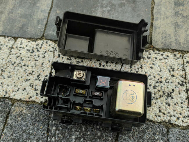 Skrzynka bezpieczników przekaźnika silnika pompy Honda Civic