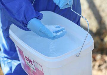 Środek owadobójczy na larwy much Larvanon 2 WG, 5000 g, Kerb