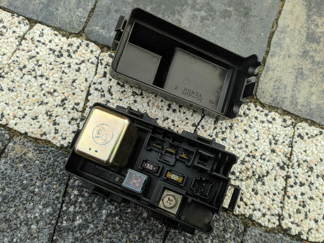 Skrzynka bezpieczników przekaźnika silnika pompy Honda Civic