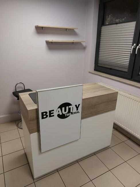 Podświetlane biurko / recepcja REM