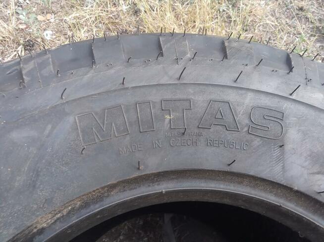 Sprzedam opona nowa do beczkowozu