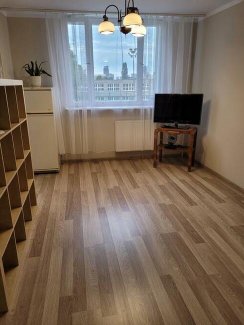 Kawalerkę Umeblowana Po Remoncie Wynajme - Pustola w Wwie