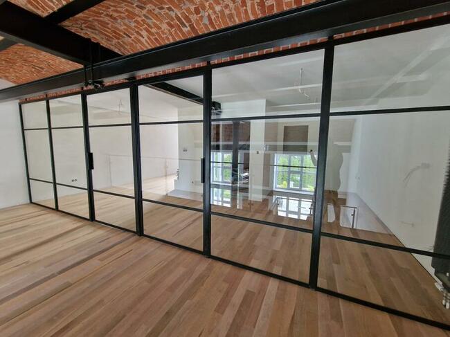 Przeszklenia loft, stalowo-szklane, drzwi i ścianki metalowe