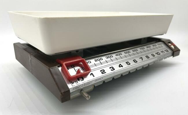 Czechosłowacka waga kuchenna Kovozavody Semily