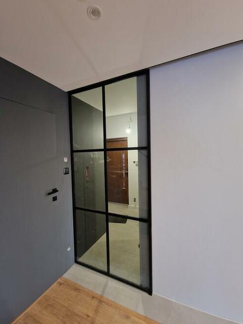 Przeszklenia loft, stalowo-szklane, drzwi i ścianki metalowe