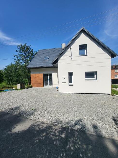 Piękny dom na sprzedaż w Wysoka Strzyżowska