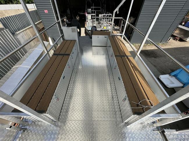 AQARIUS727 HARDTOP łódź pontonowa turystyczna ze STOJAKIEM