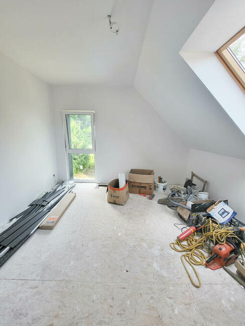 Piękny dom na sprzedaż w Wysoka Strzyżowska