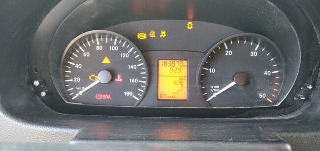 Mercedes Benz Sprinter 210