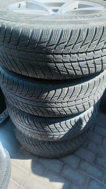 Opony zimowe Volvo xc90 235/60 R18 Nokian 4szt