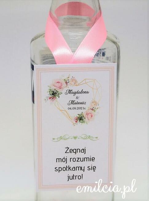 Zawieszki na butelki wykonane na zamówienie z okazji Ślubu