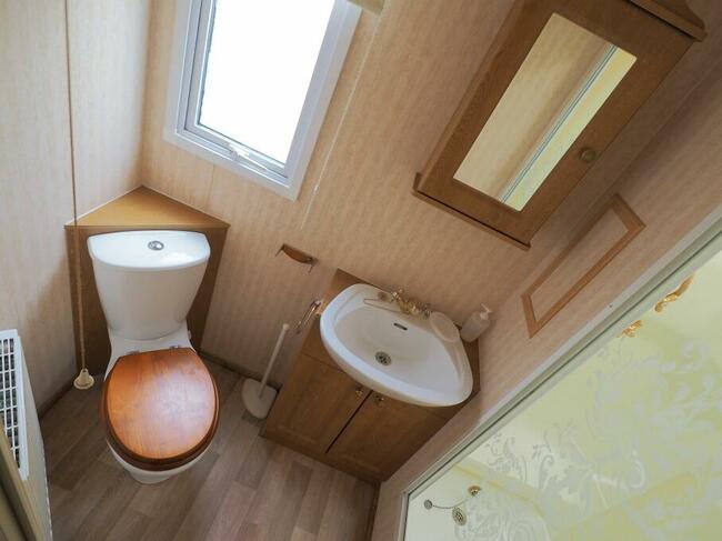 Domek angielski, holenderski ABI CANBERRA L972 Camplas