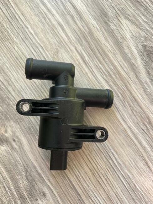 4H0121671D , audi OE 4H0121671D , zawór sterujący płynu chł.