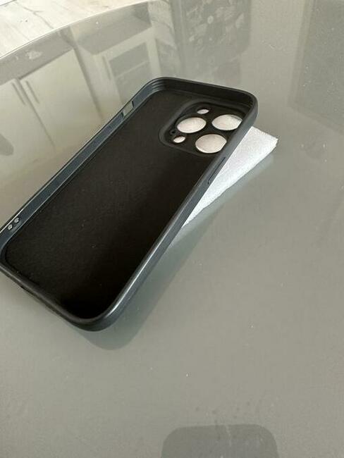 Etui Iphone 14 Pro - nowe