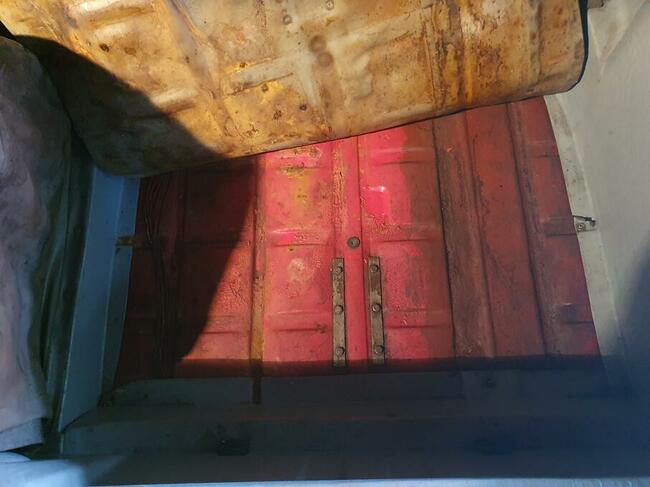 Łada 1500 garażowana