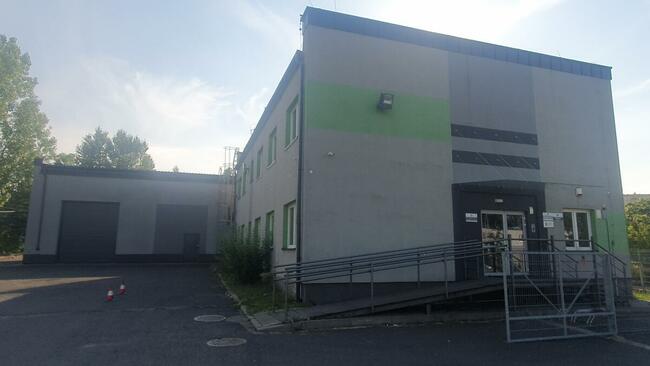 Wynajmę biura w 1 piętrowym budynku z parkingiem