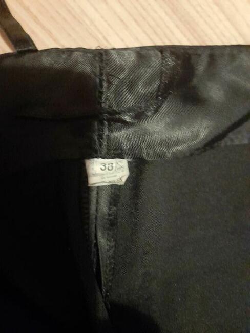 Spodnie białe i czarne