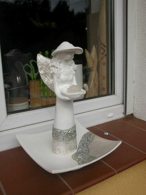 świecznik - figurka anioł ręcznie zdobiona