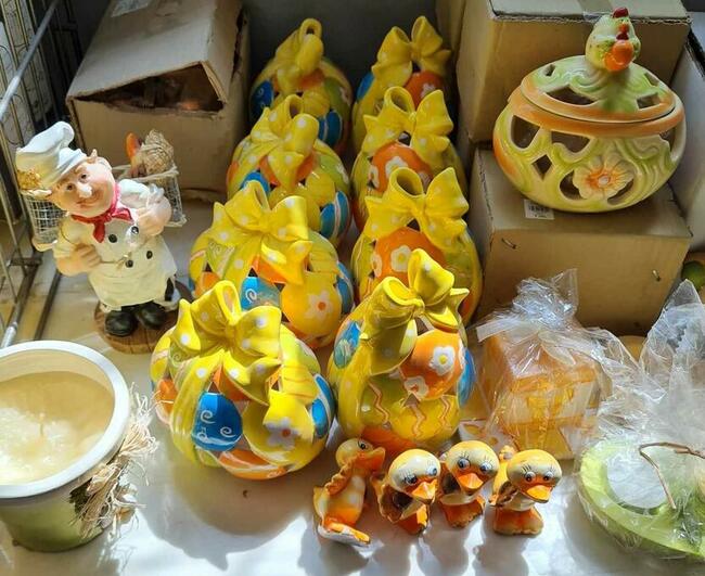 Artykuły dekoracyjne i wyposażenia wnętrz HURT