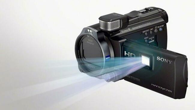 Sprzedam lub zamienię kamerę SONY z wbudowanym projektorem.