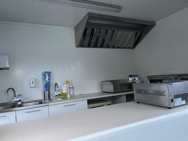 Przyczepa gastronomiczna burgery 3,5m wynajem