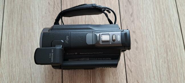 Sprzedam lub zamienię kamerę SONY z wbudowanym projektorem.