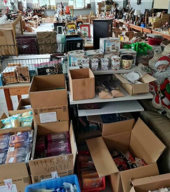 Artykuły dekoracyjne i wyposażenia wnętrz HURT