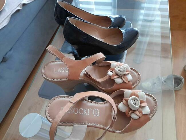 Buty LASOCKI - koturna beżowe rozm. 37-38