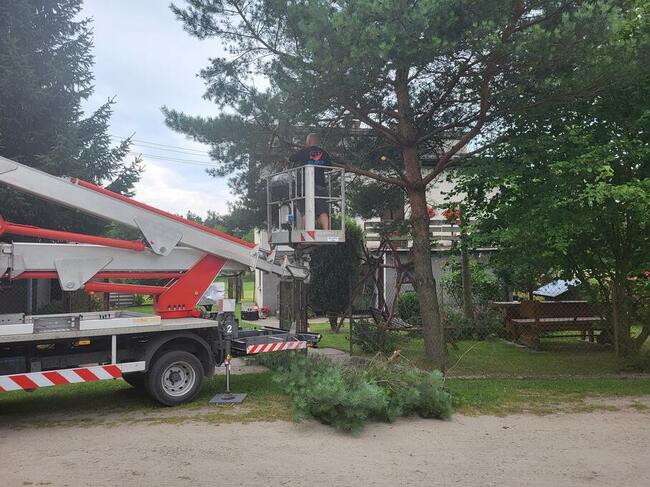 profesjonalne usługi Mycia elewacji z podnośnika