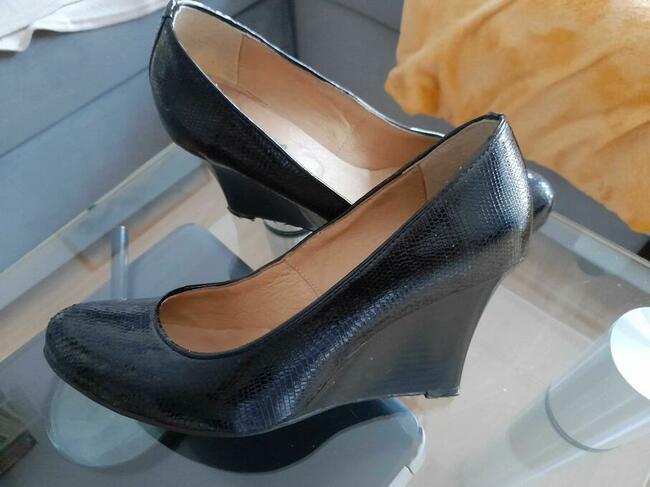 Buty LASOCKI - stan BARDZO dobry