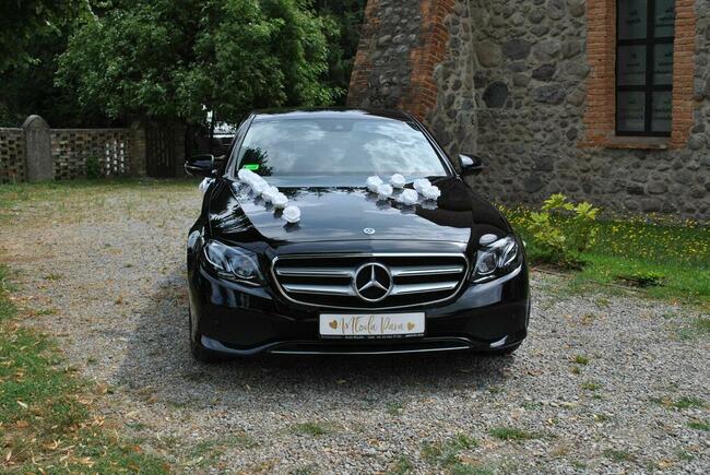 Mercedes E klasa: Biały, Czarny - do ślubu