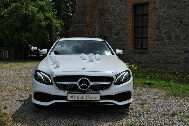 Mercedes E klasa: Biały, Czarny - do ślubu