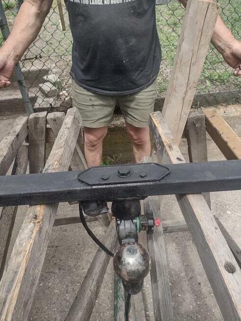 Sprzedam jak holowniczy do Forda