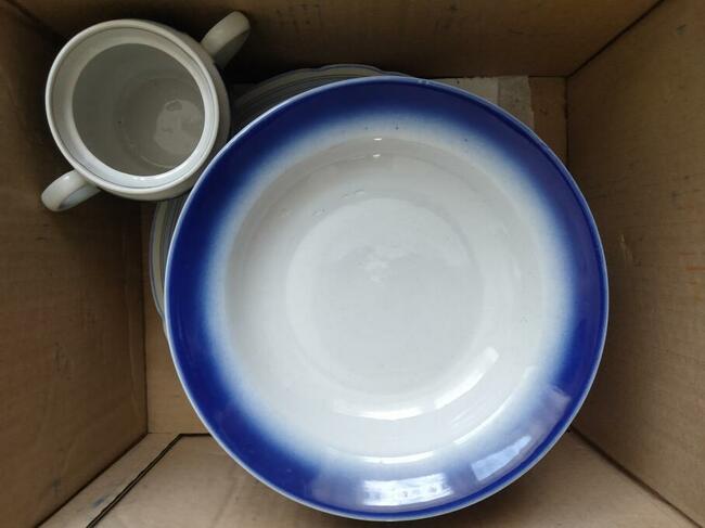 Sprzedam Porcelane Z Czasów PRL.