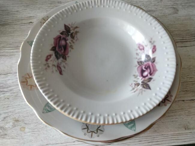 Sprzedam Porcelane Z Czasów PRL.