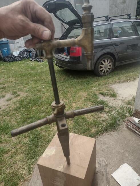 Sprzedam jak holowniczy do Forda